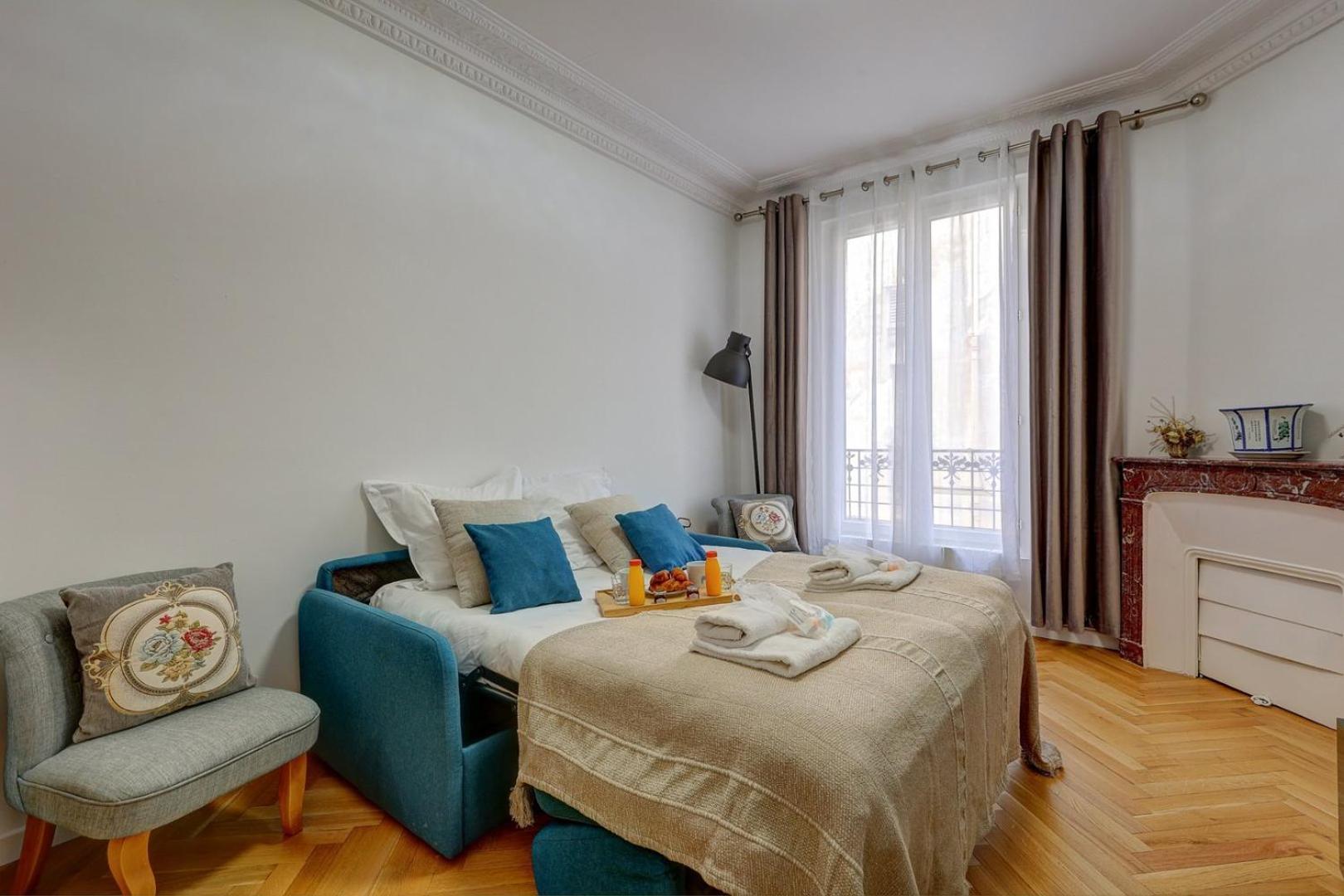 Mericourt Suite, Place De La Republique * Parijs